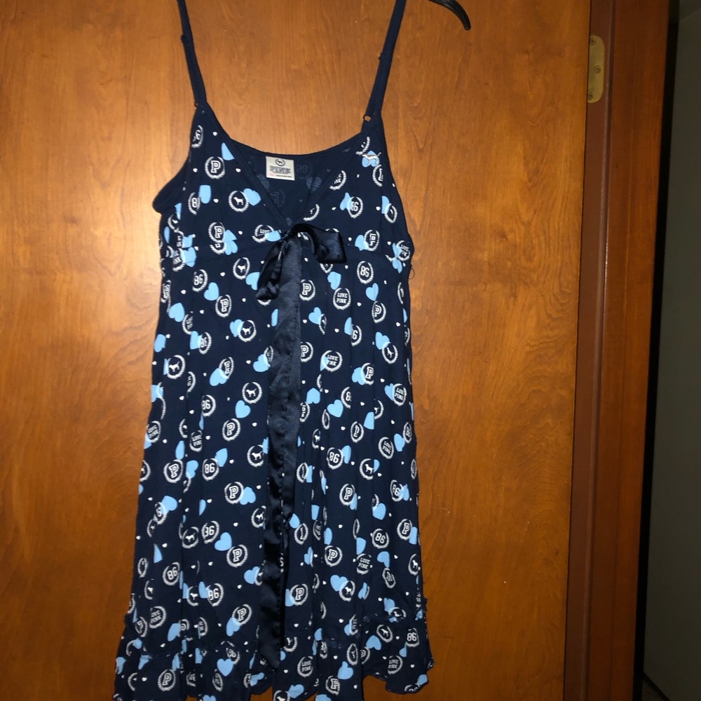 Victoria’s Secret PINK Nightie size M. NWOT